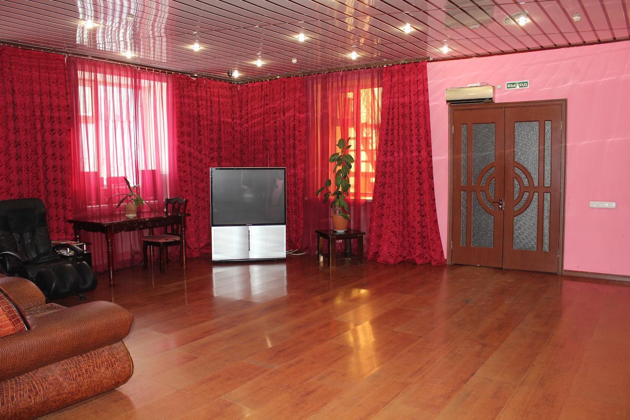 Pekin Hotel Temirtau Zewnętrze zdjęcie