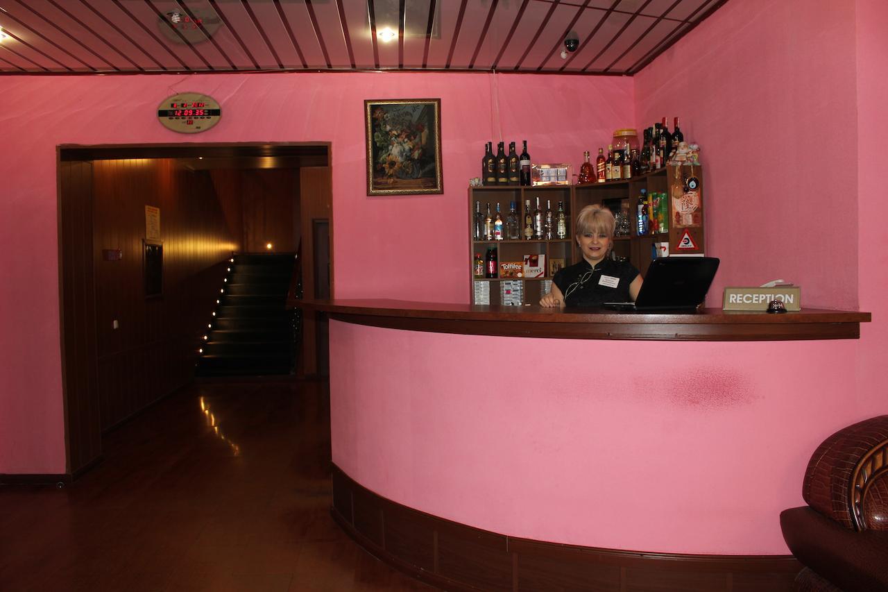 Pekin Hotel Temirtau Zewnętrze zdjęcie