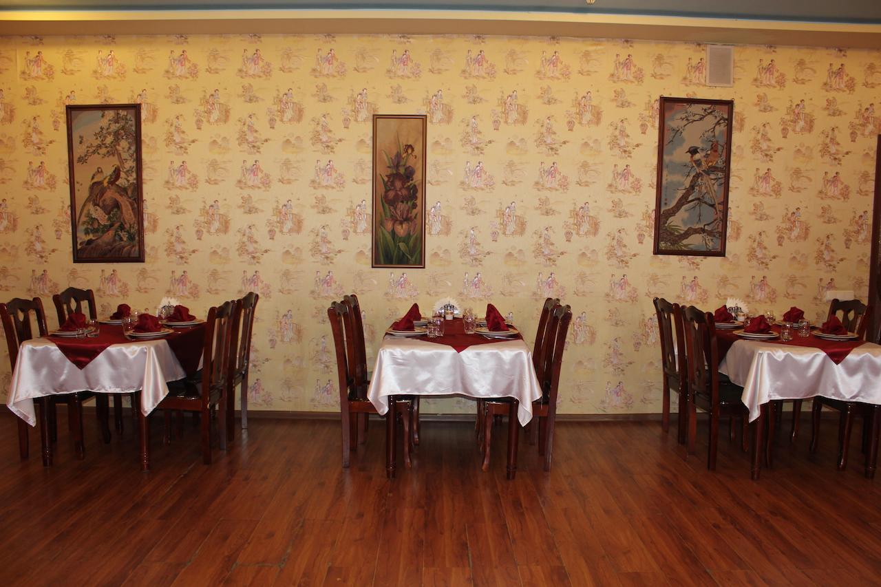 Pekin Hotel Temirtau Zewnętrze zdjęcie
